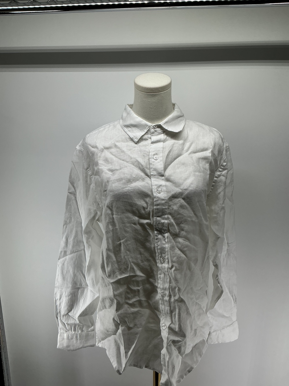 100% European Linen Relaxed Long Sleeve Shirt